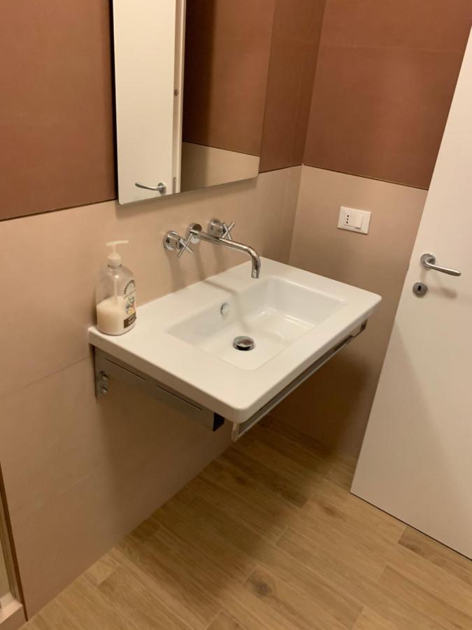 B&B Fossatello Affittacamere Genoa Bagian luar foto